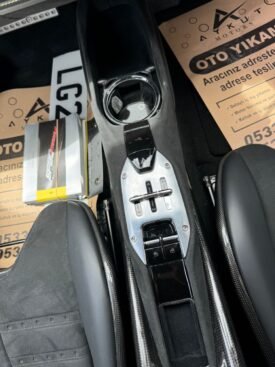 2021 Model Otomatik Ferrari SF90